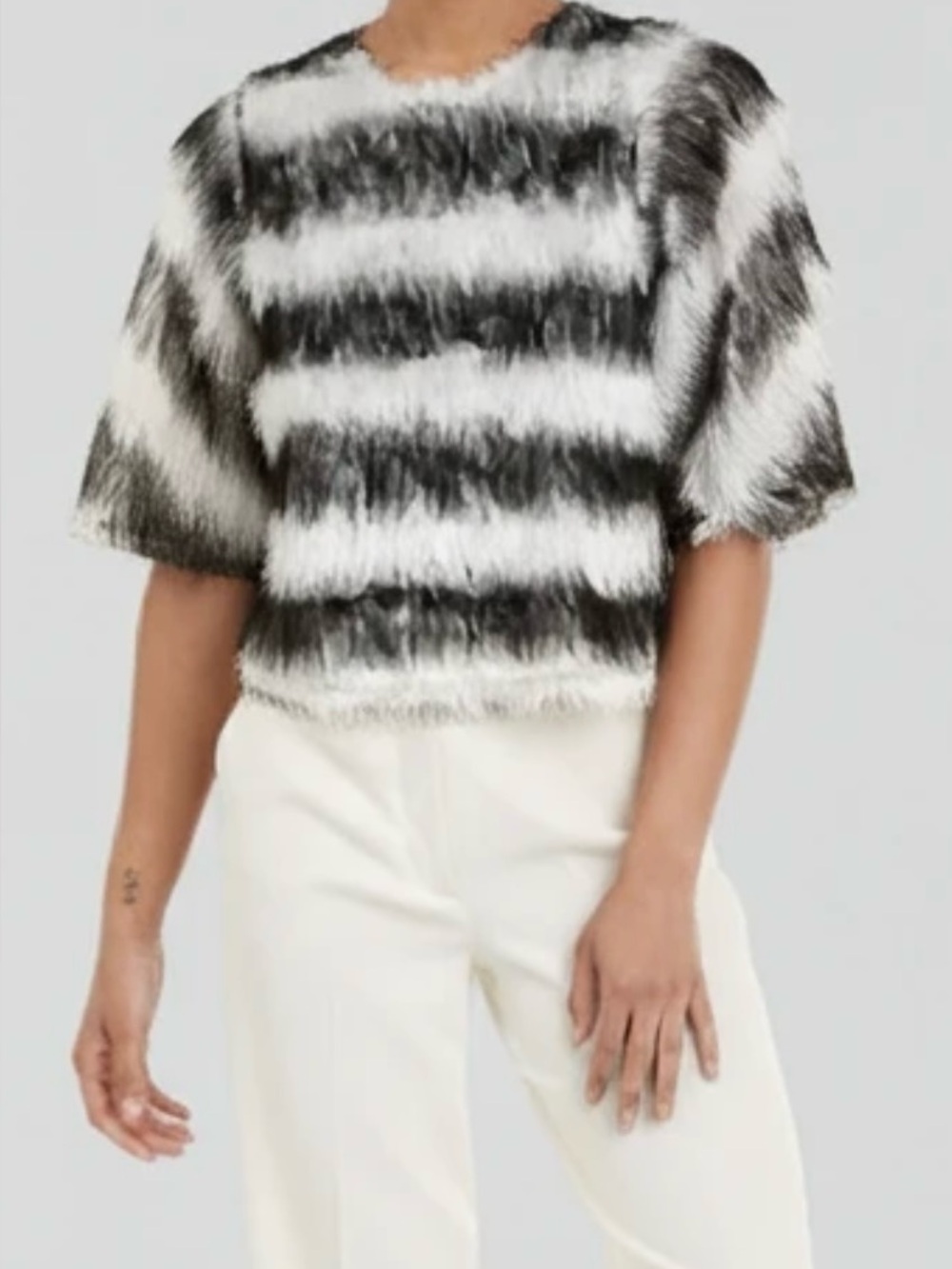 Gracia Black Faux-Fur Zip-Back Cropped Top with White Fringe